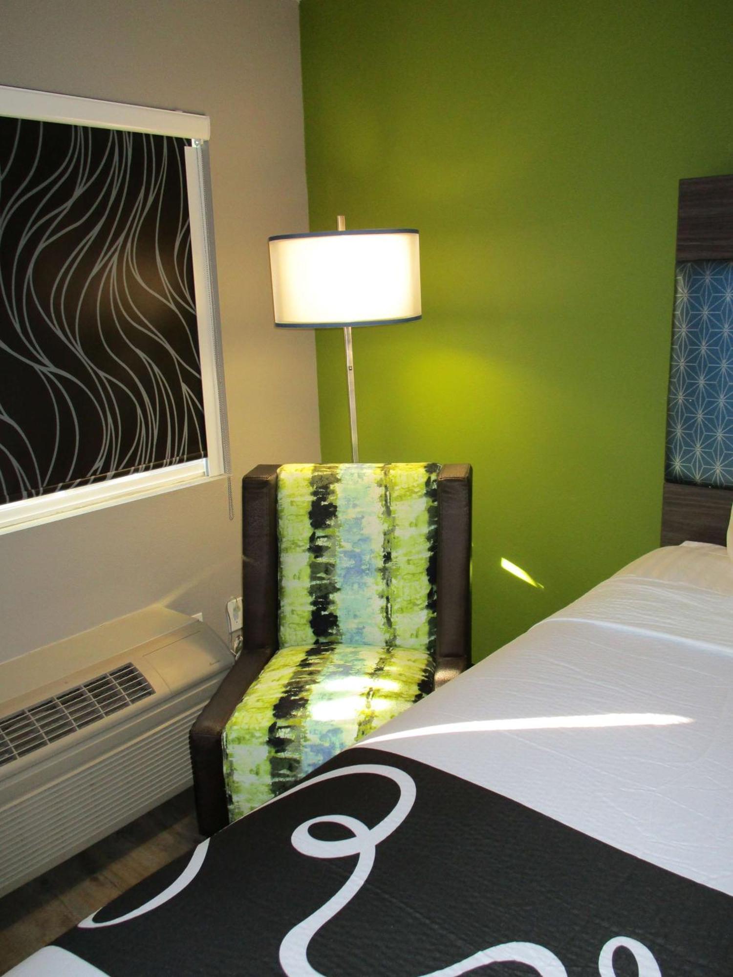 Surestay Plus Hotel By Best Western Point Ричмонд Экстерьер фото