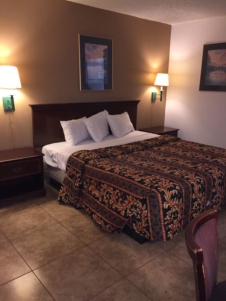Surestay Plus Hotel By Best Western Point Ричмонд Экстерьер фото