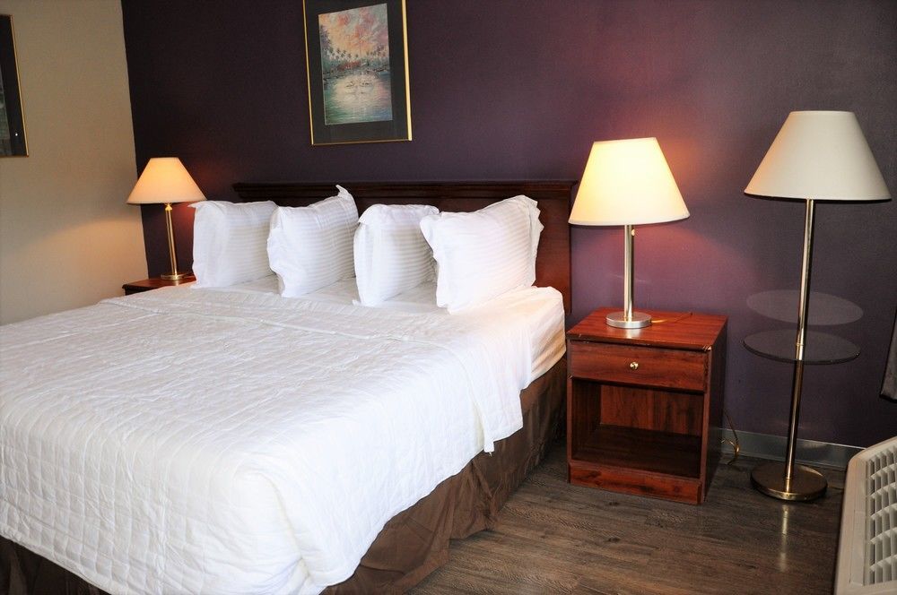 Surestay Plus Hotel By Best Western Point Ричмонд Экстерьер фото